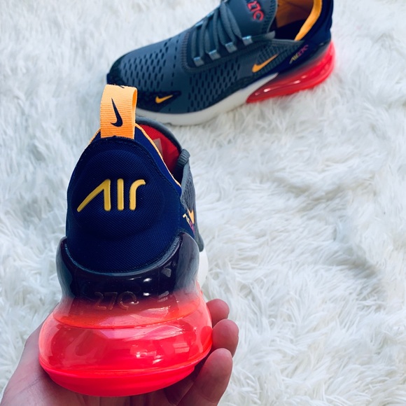 Nike Air Max 270 - Picture 5 of 6